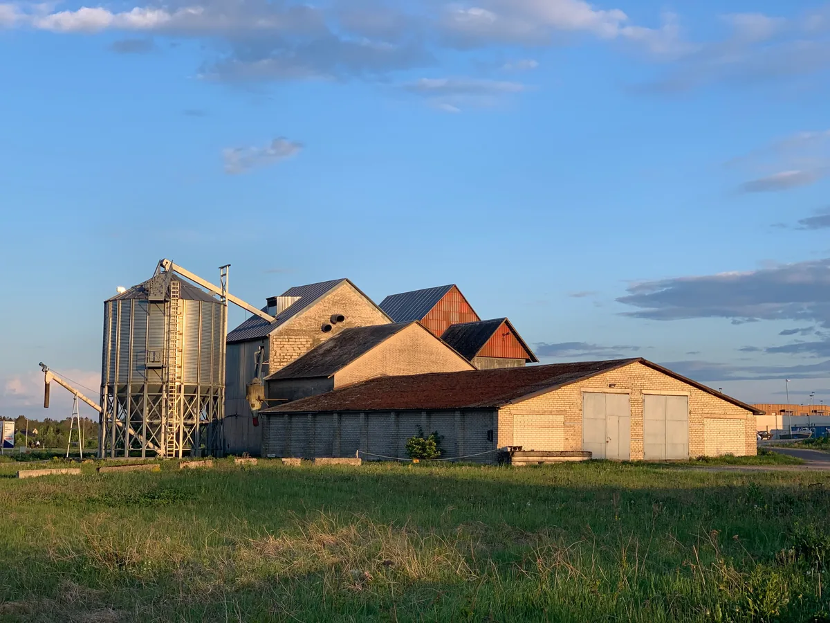 Grain & Feed Storage Building Construction detail - Wichita KS post-frame construction